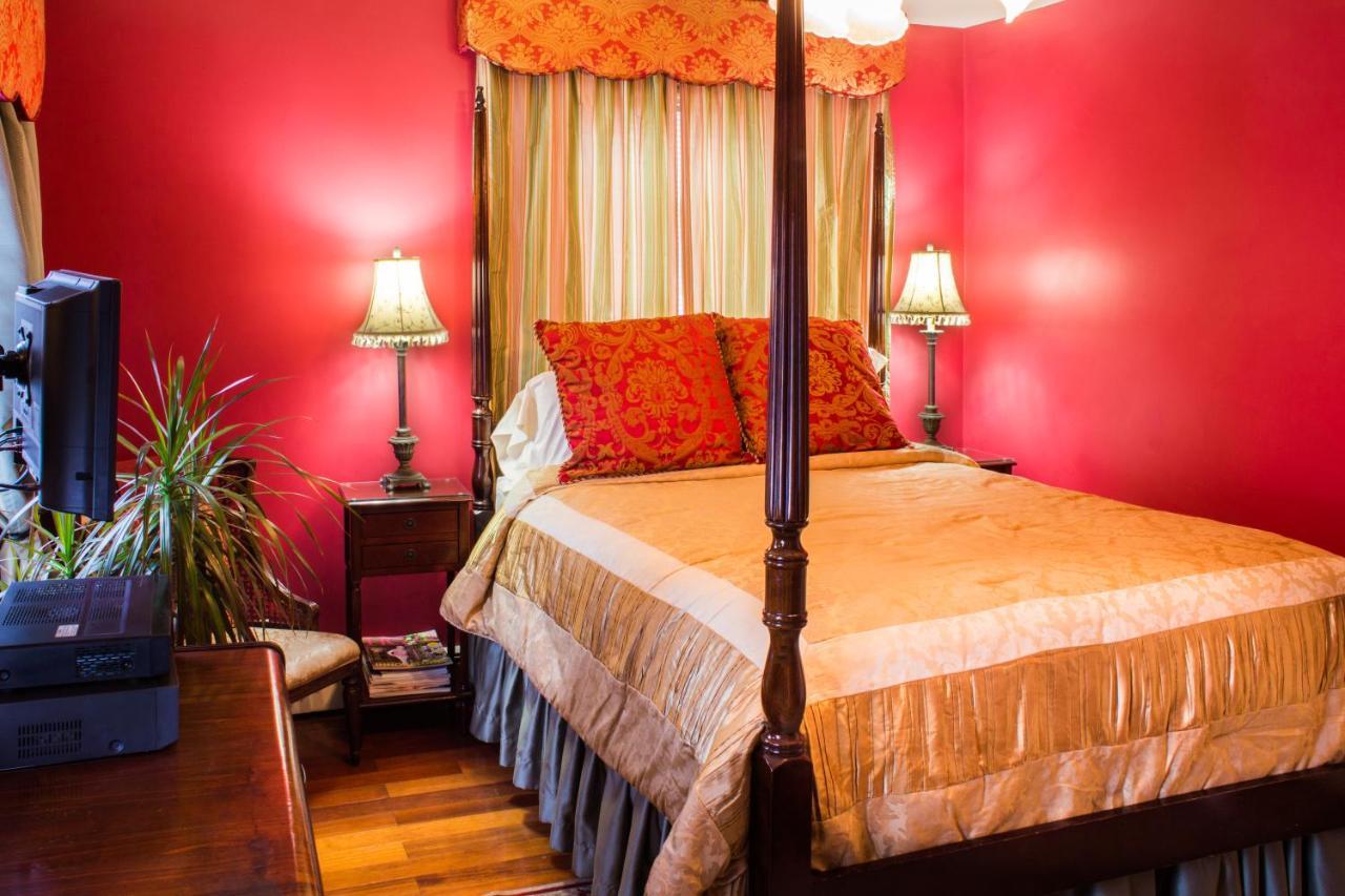Arbor View House Bed And Breakfast East Marion Экстерьер фото