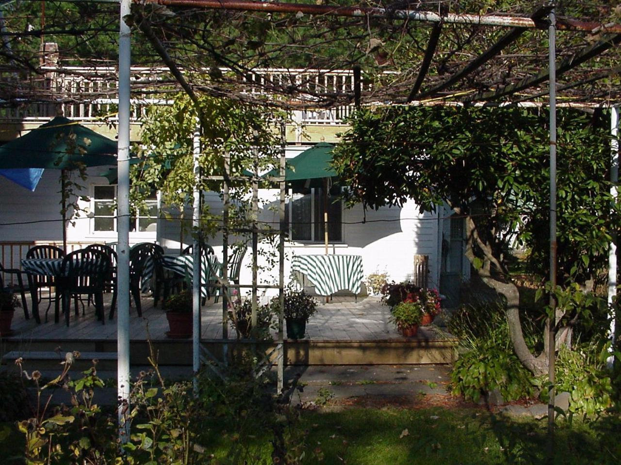 Arbor View House Bed And Breakfast East Marion Экстерьер фото