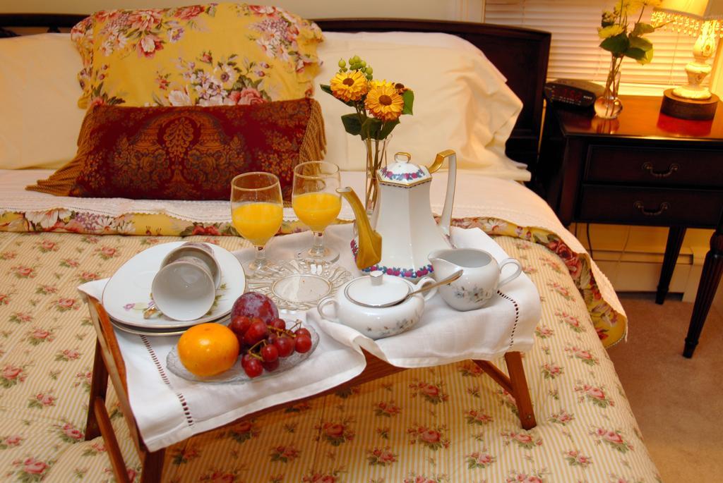 Arbor View House Bed And Breakfast East Marion Экстерьер фото