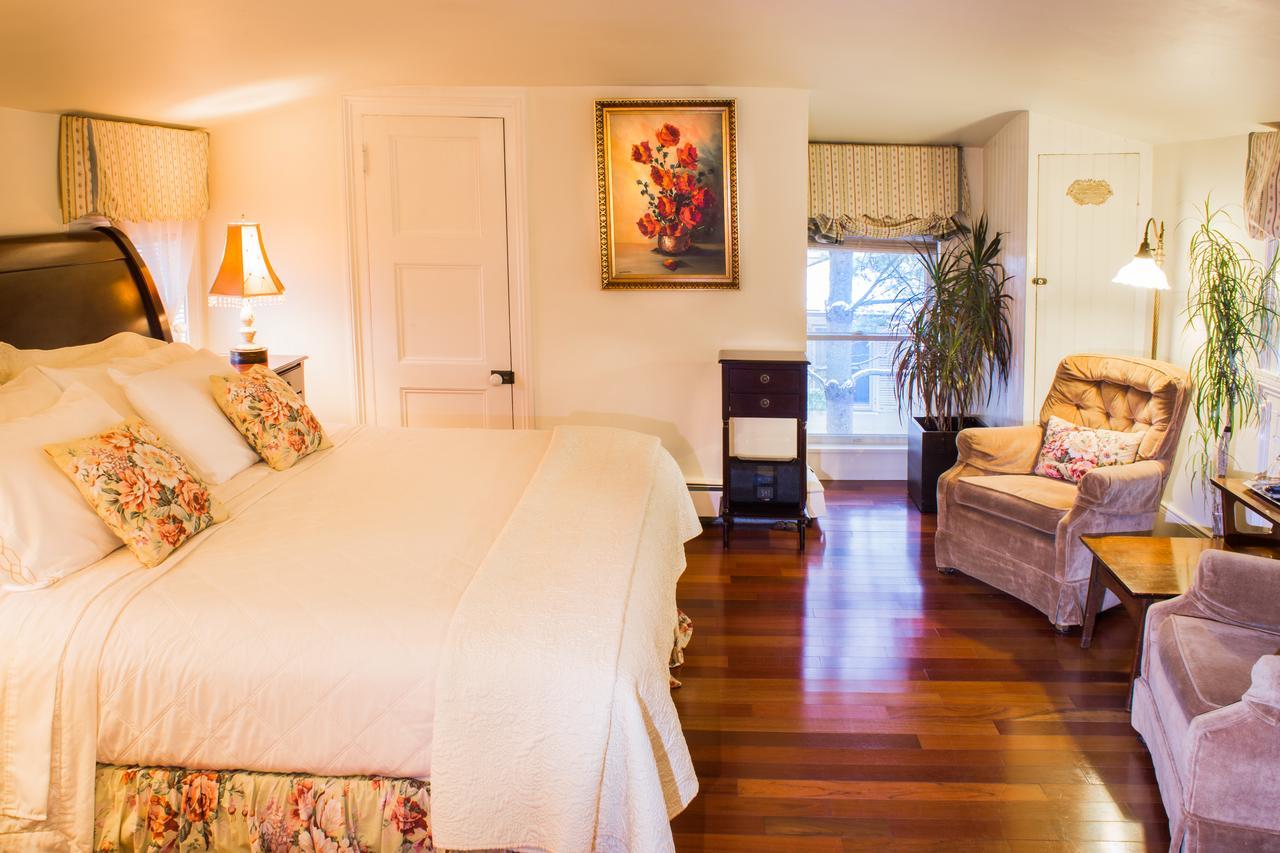 Arbor View House Bed And Breakfast East Marion Экстерьер фото